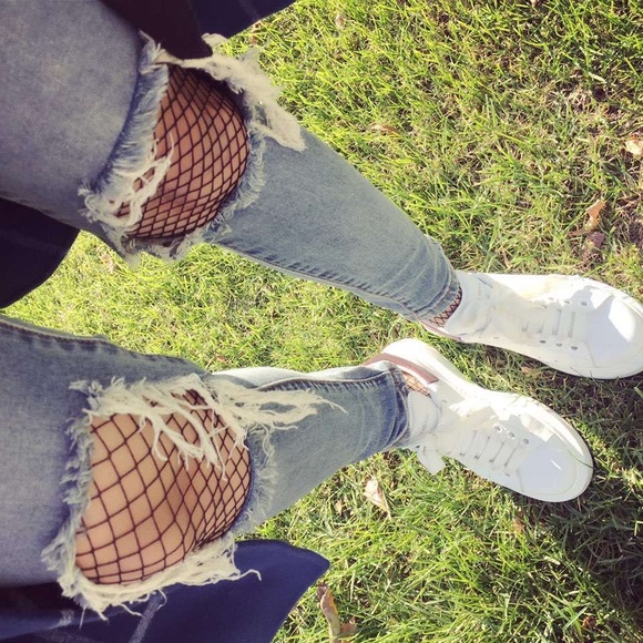 Unif Distressed Straight Leg Jean - Picture 10 of 10